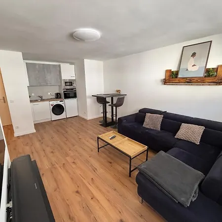 Apartment Neu Design Loft Naehe Medienhafen Mit Balkon